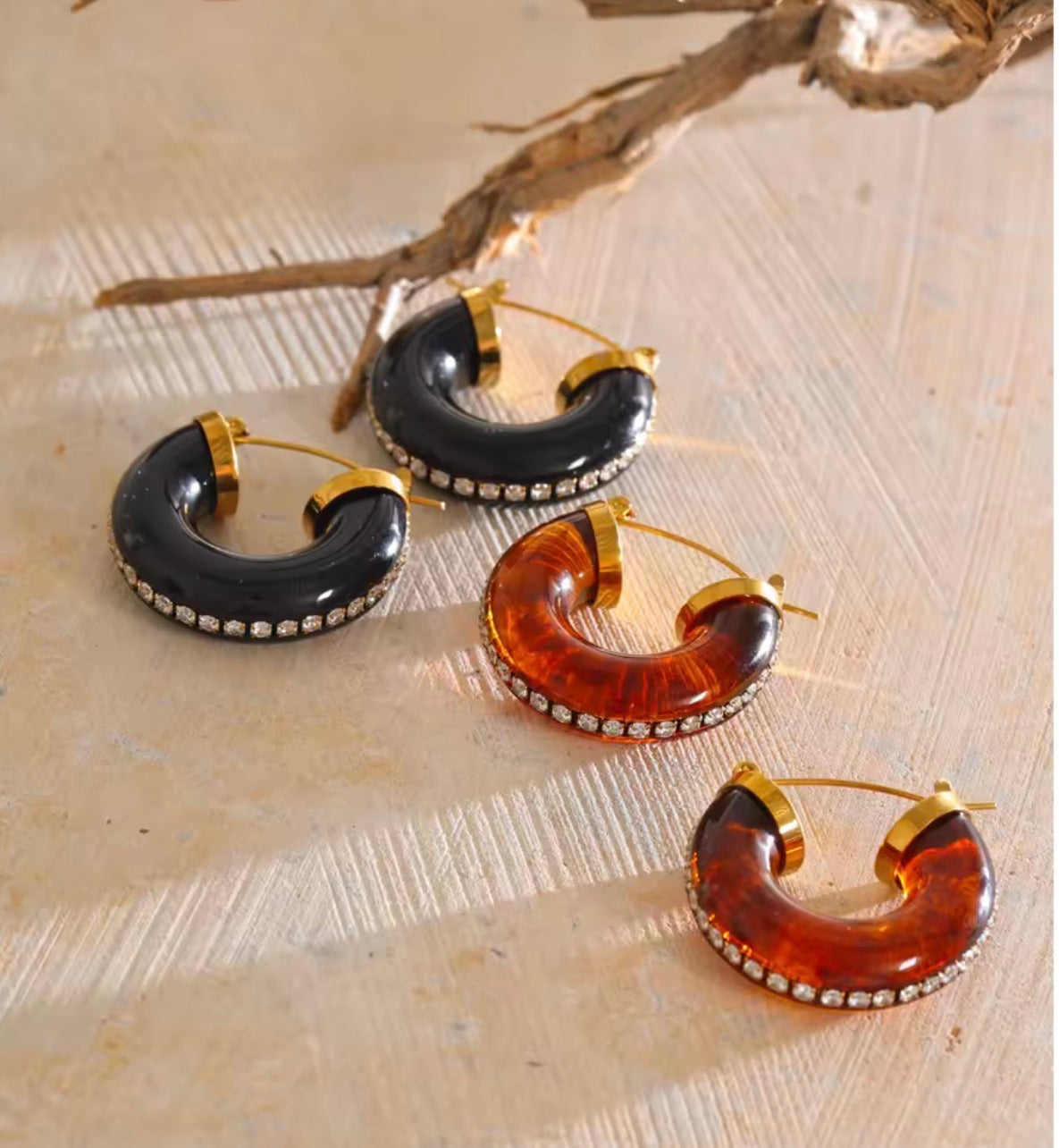 “Fall” Black Earrings