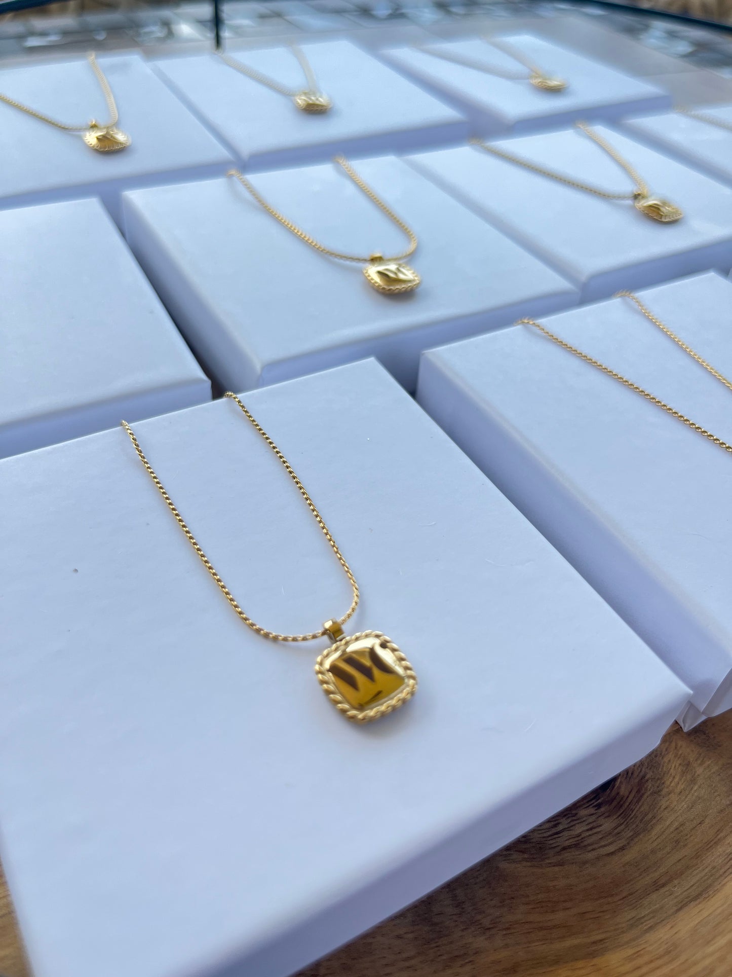 Women’s Co Necklace